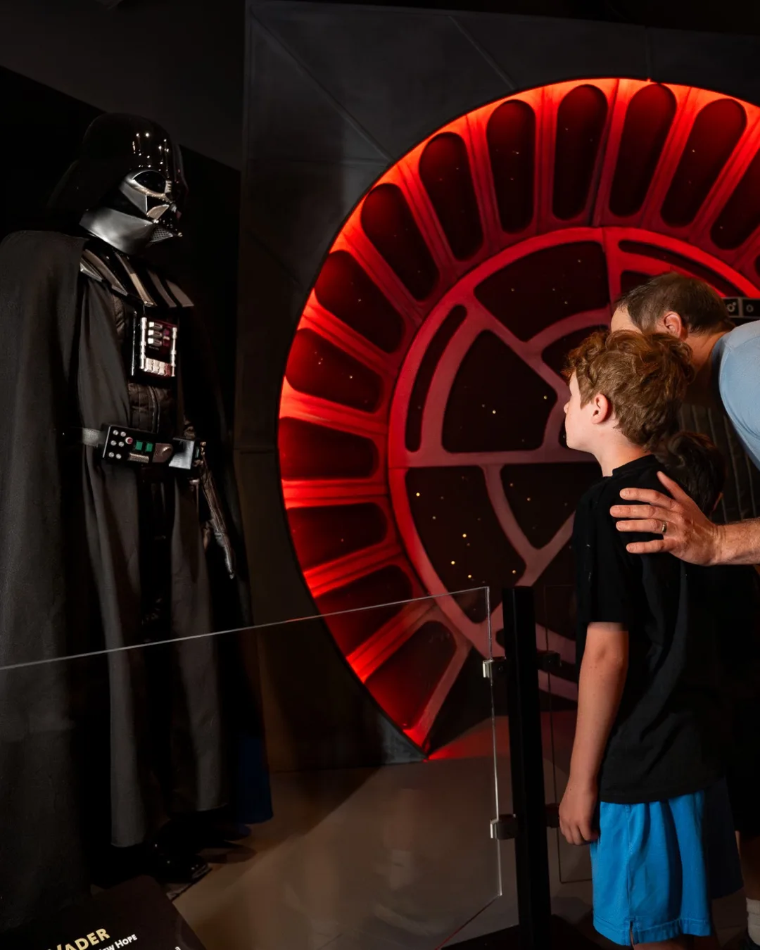 “Unofficial Galaxies” – A Star Wars Fan Exhibition Lands at COSI (2025）