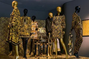 GIANNI VERSACE AND ART